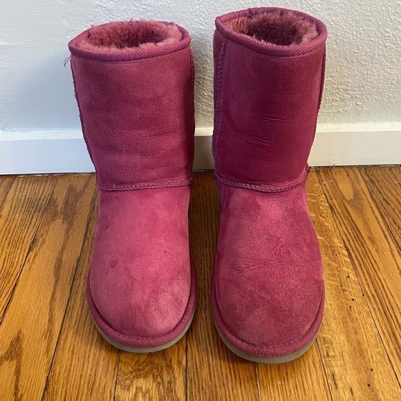 UGG Australia Classic Short II Pink Boots Size 6 - Picture 2 of 7